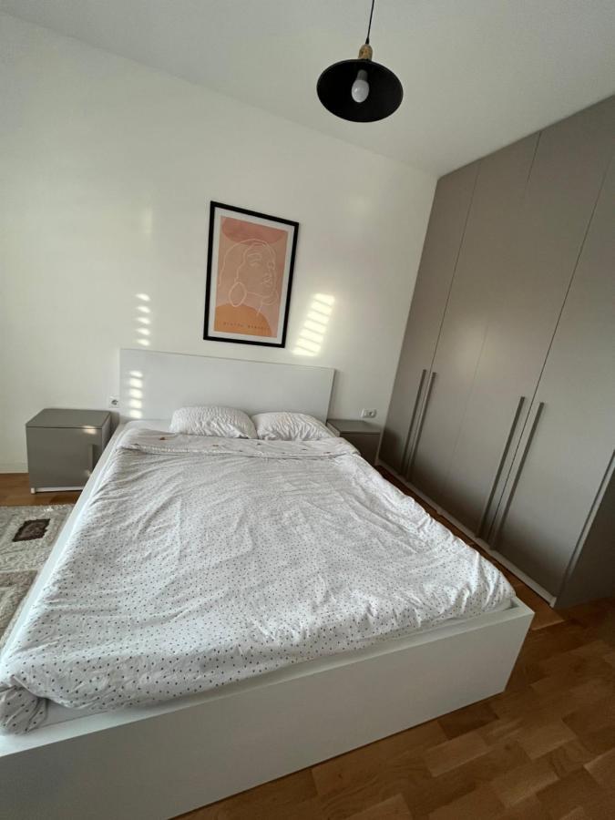 Central Luxury Apartment Pristina Exterior foto