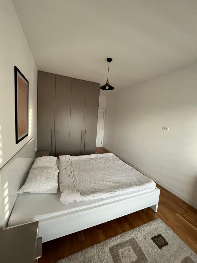 Central Luxury Apartment Pristina Exterior foto